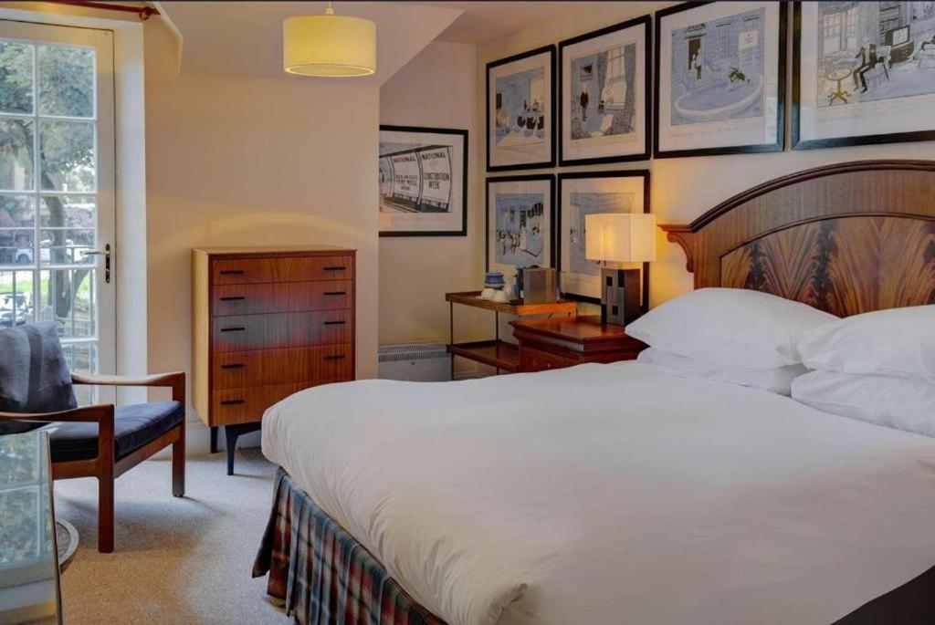 The Rudloe Near Bath - Marco Pierre White Hotel 3*